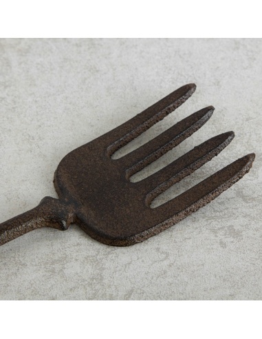 TENEDOR DE HIERRO L.30